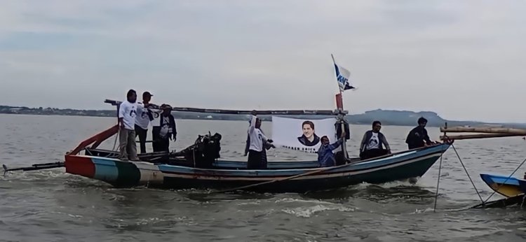 Diwarnai Pawai Perahu, Nelayan Gresik Dukung Erick Thohir Maju Pilpres