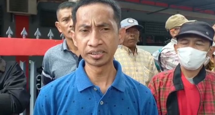 Kadesnya Ditahan, Puluhan Warga Desa Bunut Geruduk Lapas Tuban