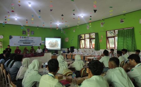 Manfaatkan Teknologi, Pelajar Tuban Berkenalan Dengan AI Untuk Ciptakan Peluang Kerja