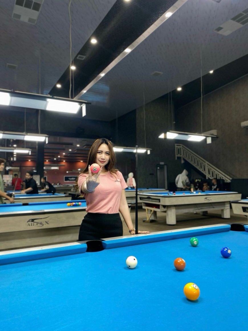 Glamour Pool dan Bistro Fasilitasi Atlet Biliar di Tuban